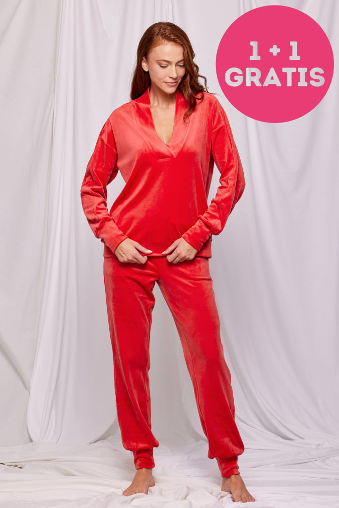 Lords & Lilies Huispak V Hals 232-52-Tpf-V 498 Rood Xs